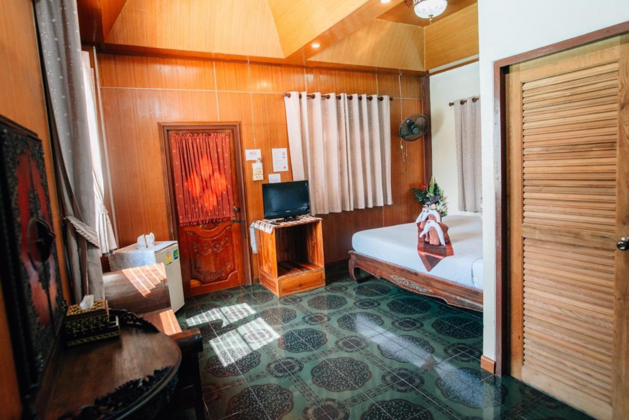 Noble Night Guesthouse Kanchanaburi Dış mekan fotoğraf