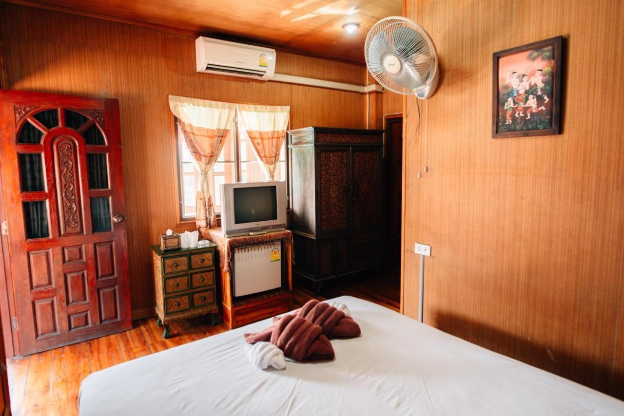 Noble Night Guesthouse Kanchanaburi Dış mekan fotoğraf