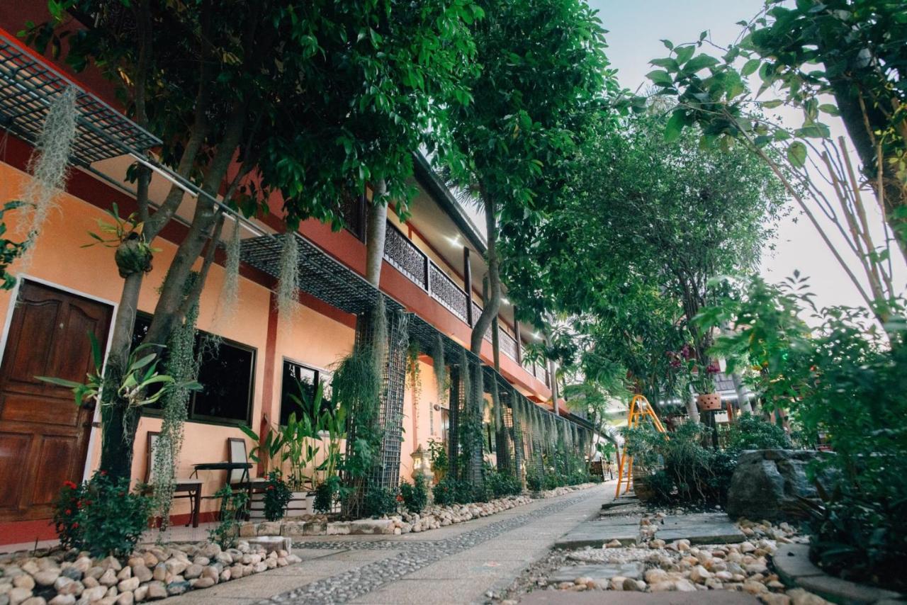 Noble Night Guesthouse Kanchanaburi Dış mekan fotoğraf